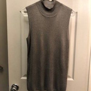 ⬇️Shimmer Pointelle Mock Neck NWOT Chico's Size 2